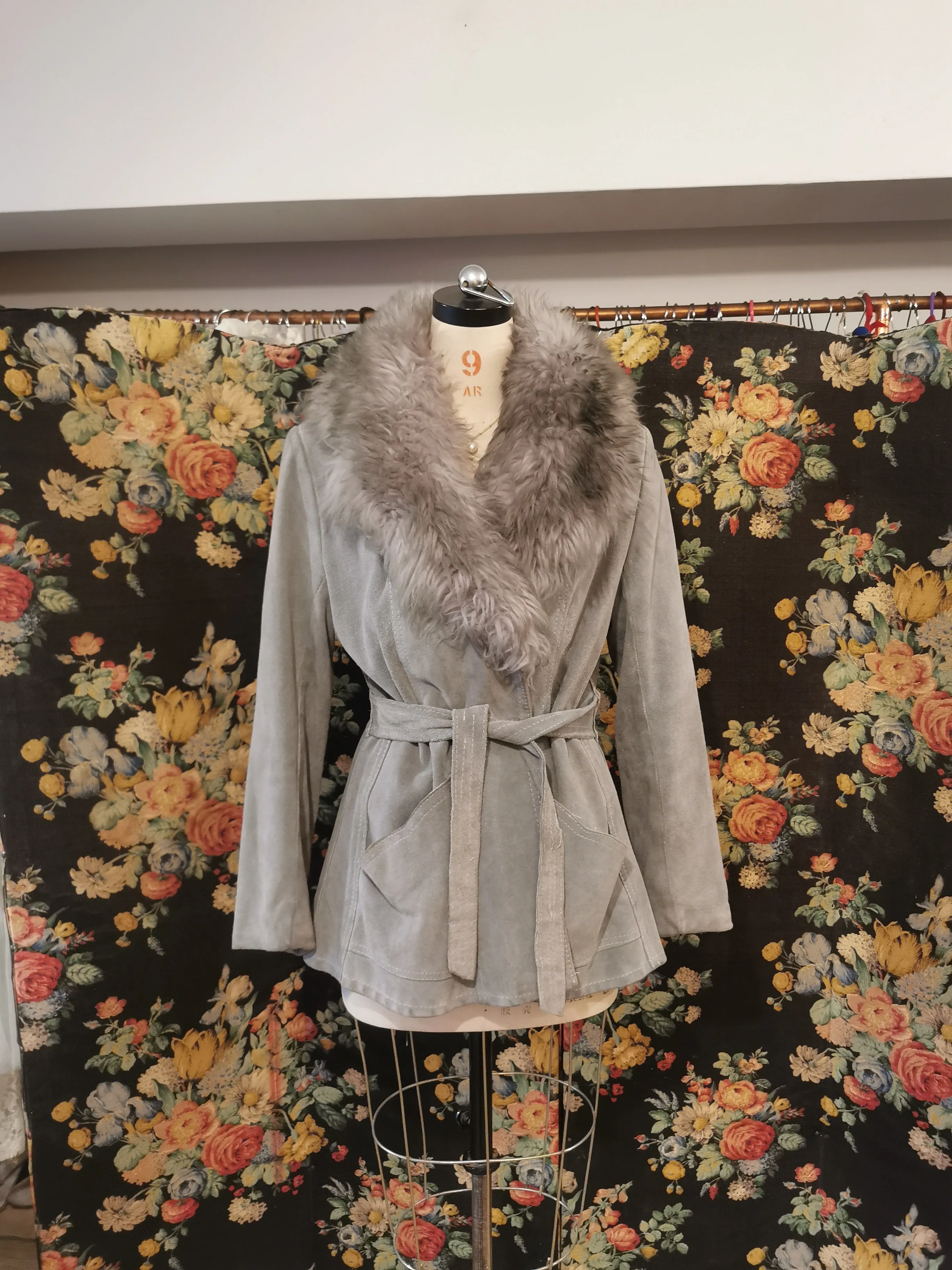 1970s Grey suede jacket with fur collar