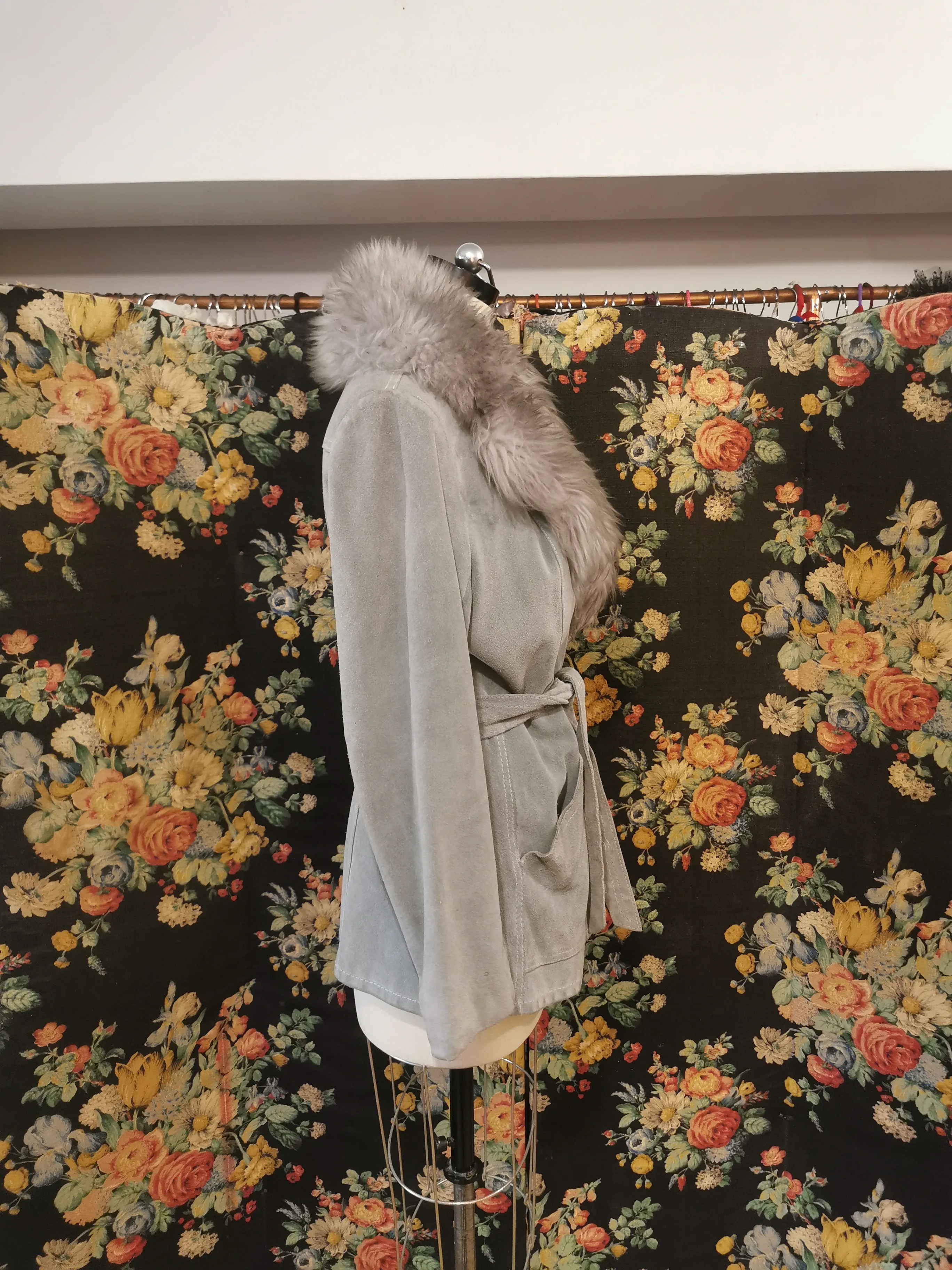 1970s Grey suede jacket with fur collar