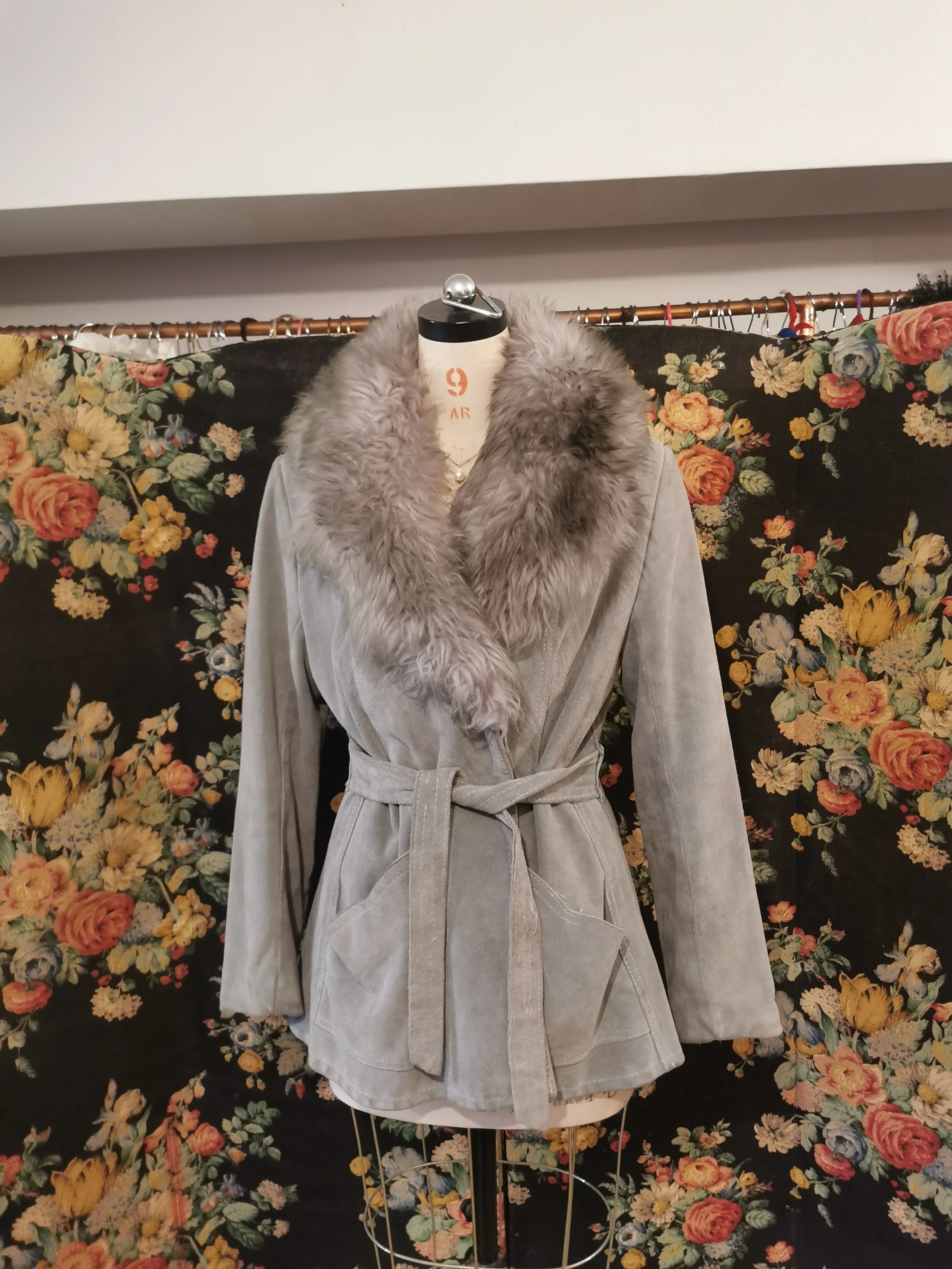 1970s Grey suede jacket with fur collar