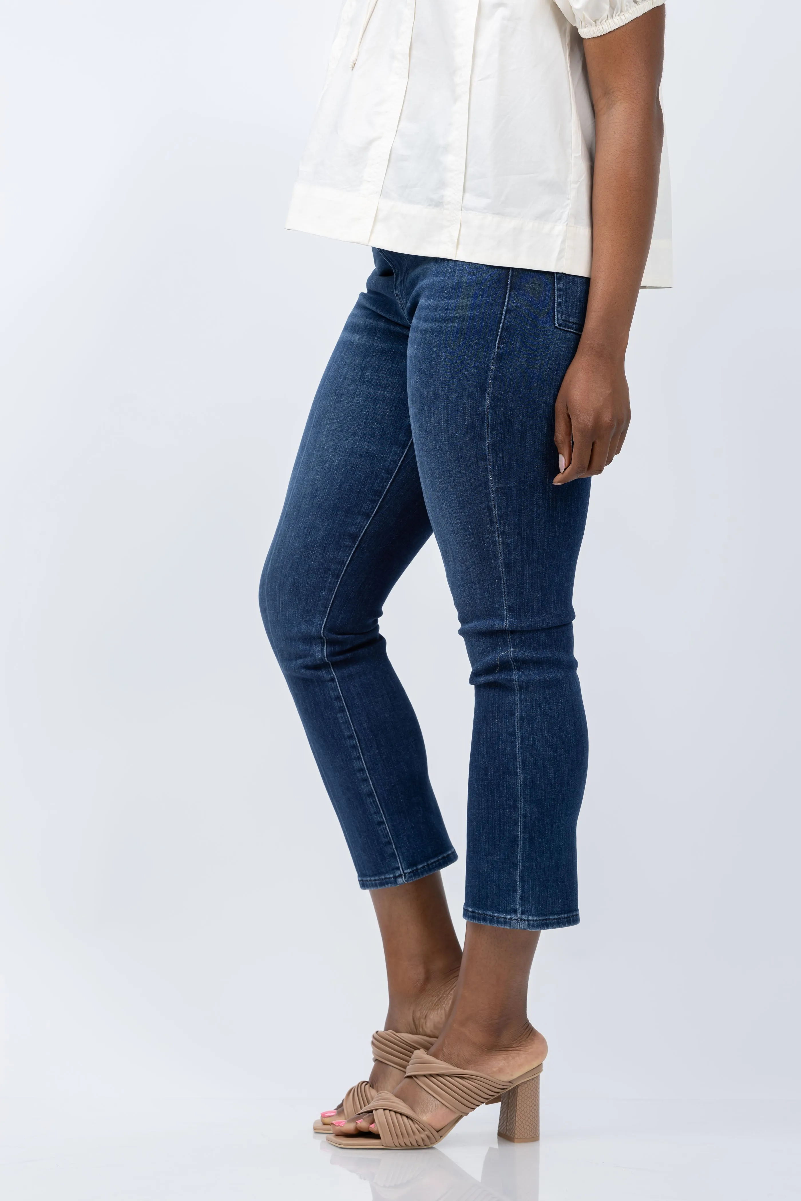 FRAME Le High Straight Jeans in Calvin